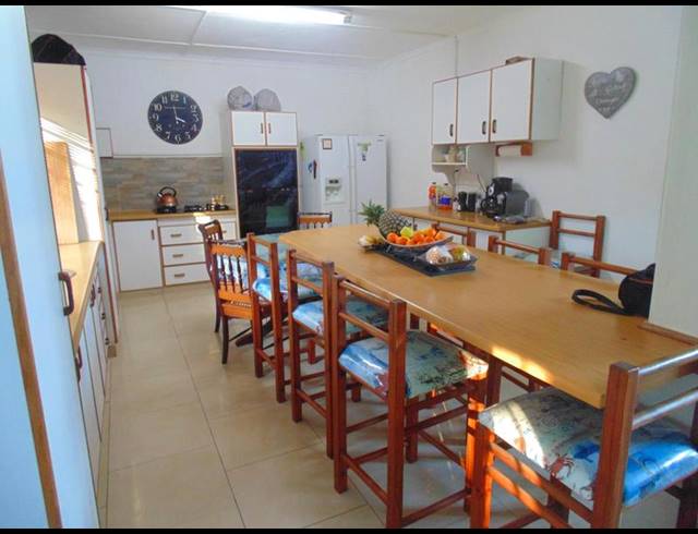 4 BEDROOM HOUSE FOR SALE IN WOODGRANGE